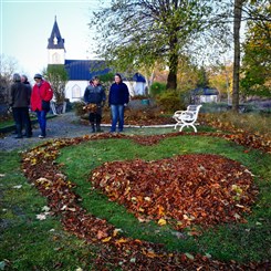 Lövkonst av Annika Wallin. Foto: Nilla Söderqvist